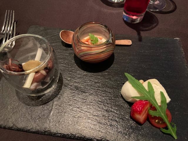 サルヴァトーレクオモブロス XEX愛宕グリーンヒルズ - サブ画像1