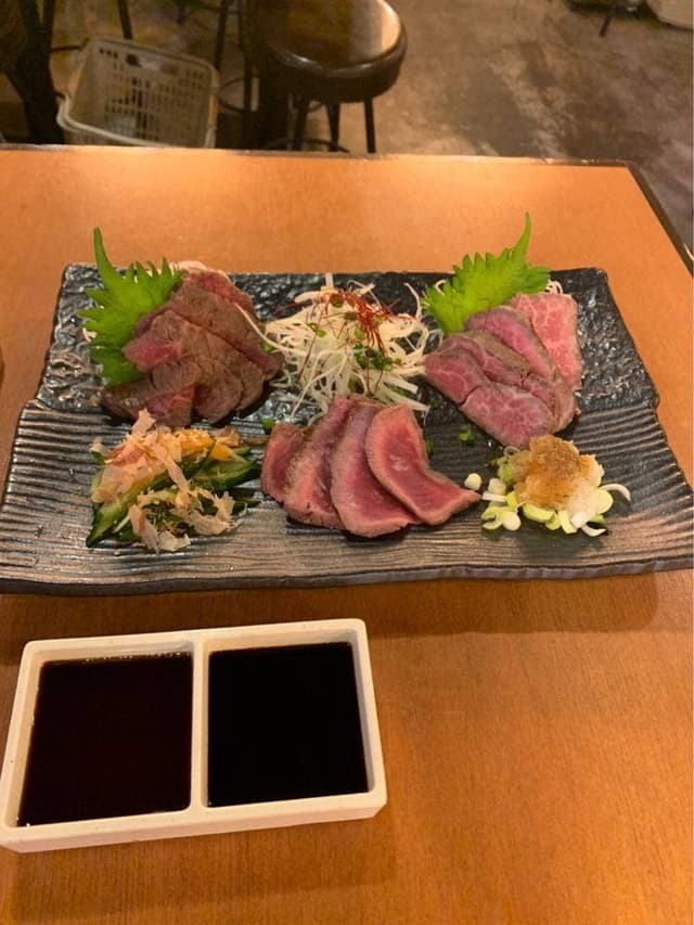 牛の最上 精肉所 有楽町産直横丁店 - サブ画像3