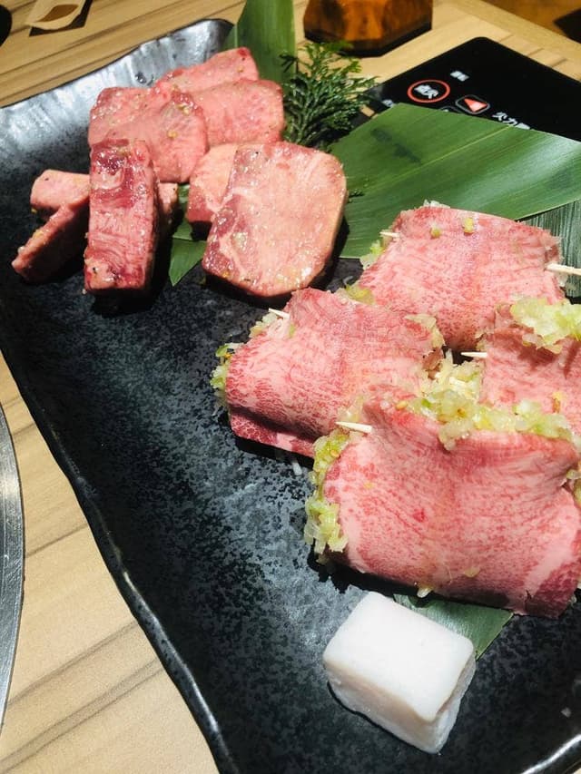 黒毛和牛焼肉うしくろ千駄木店 - サブ画像1