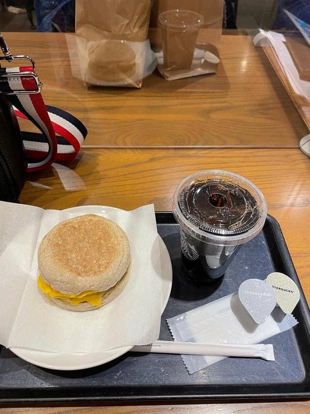 スターバックス コーヒー 代々木店 - サブ画像3