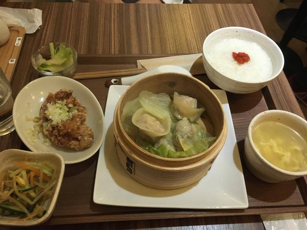 飲茶バル チェンロン 神戸三宮