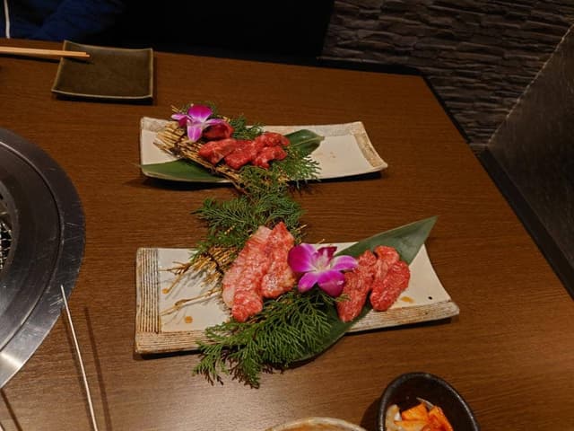 炭火焼肉 眞瀬 - サブ画像1