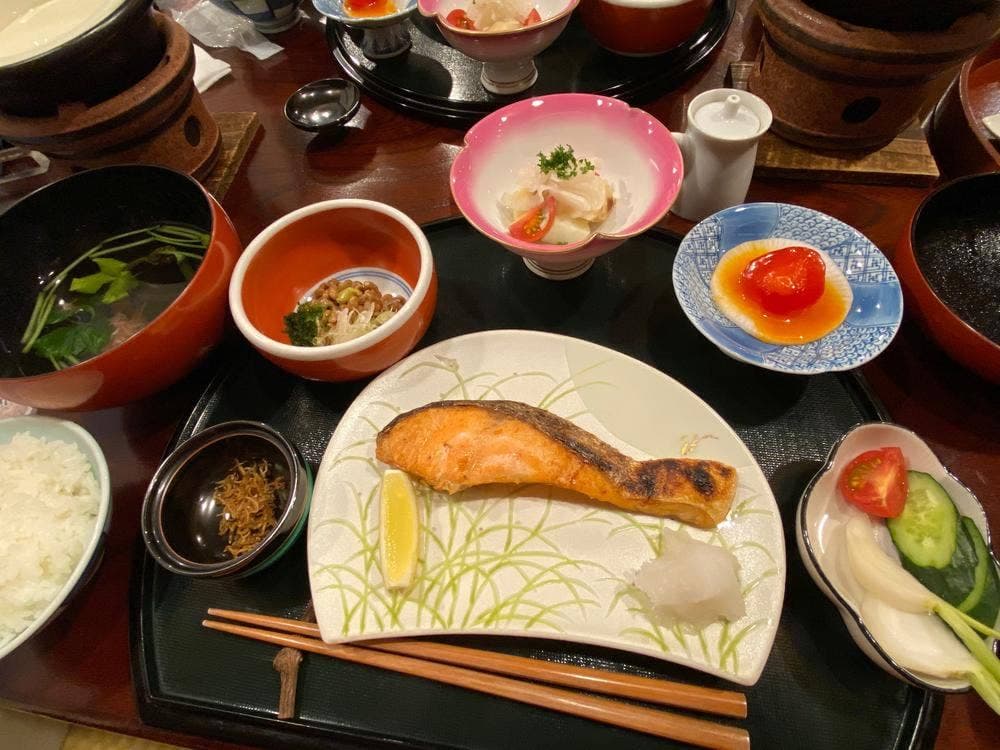 旅館 比与志