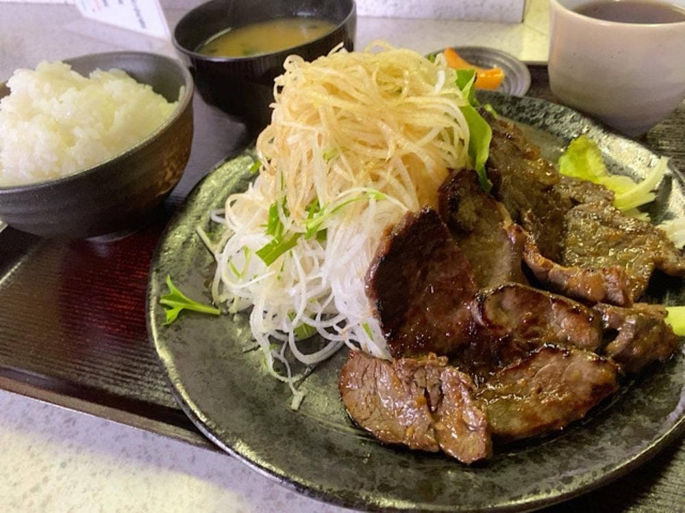 まる八