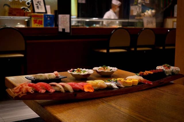 銀八鮨 本店 - サブ画像1