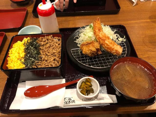 とり弁鶏 小山雨ケ谷店 - サブ画像1