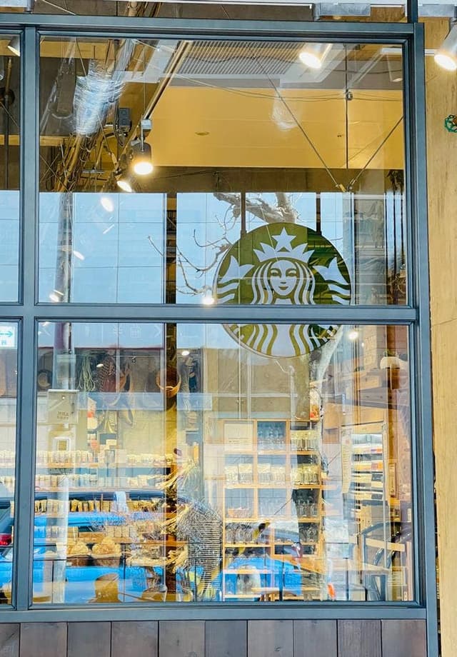 スターバックス コーヒー シエスタハコダテ店 - サブ画像1