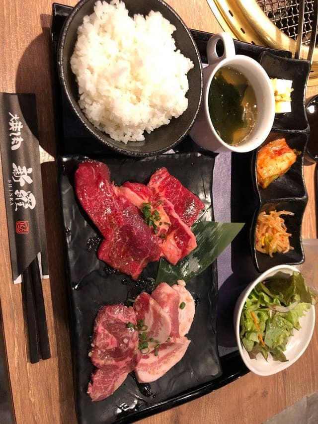 焼肉 新羅 浦安店 - サブ画像1