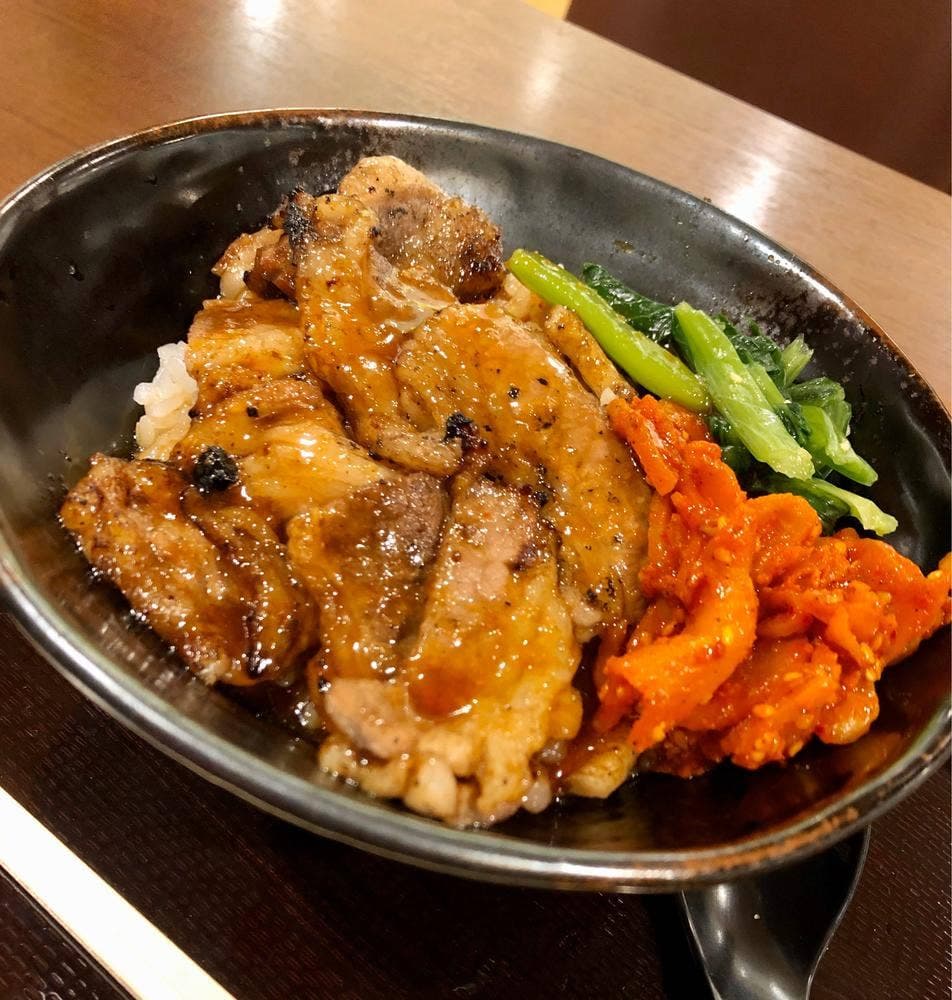 肉のヤマキ商店 神戸ハーバーランドumie