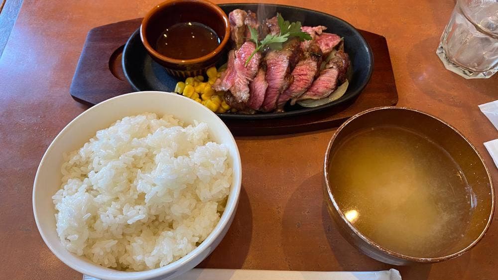 MEAT&WINE WINEHALL GLAMOUR 田町