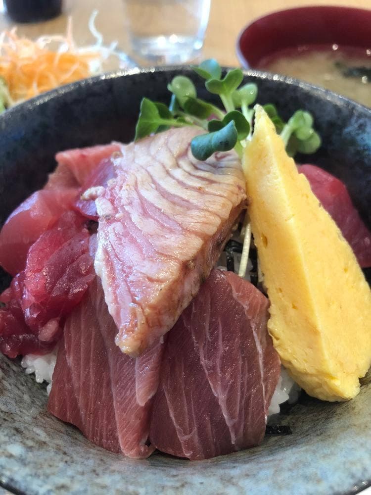 まぐろ牡蠣次郎