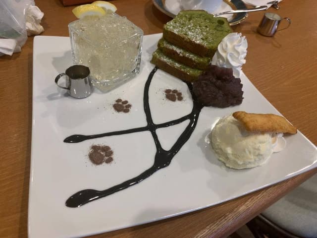 ミステリーカフェ 謎屋珈琲店 文京根津店 - サブ画像1