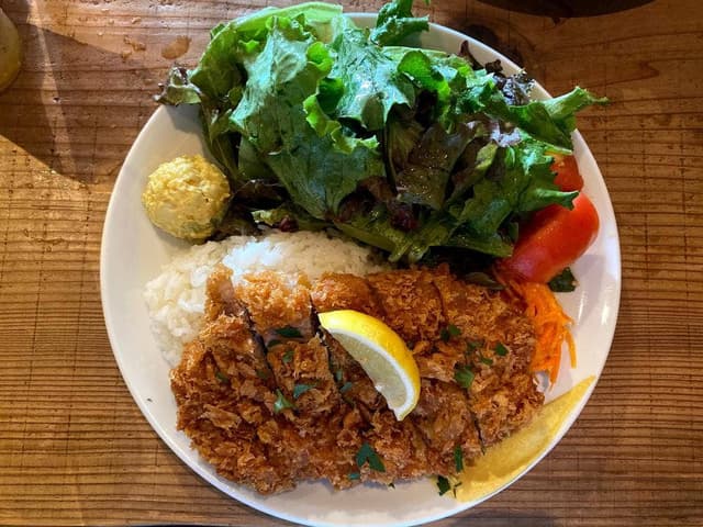 LOCAL RESTAURANT HUT - サブ画像1