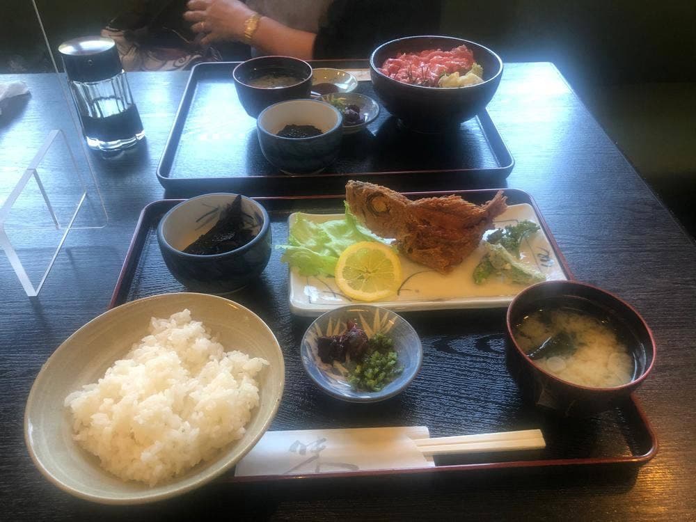 和風レストランうおくに 花の国店