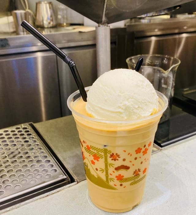 猿田彦珈琲とティキタカアイスクリームのお店 - サブ画像1