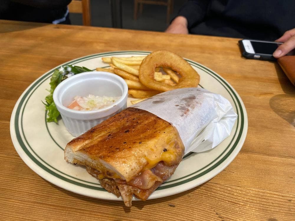 カフェ サンデイズ・シスコ