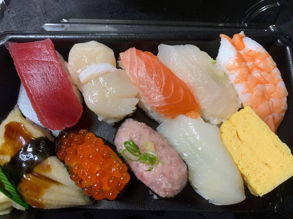 ちよだ鮨 稲荷町店