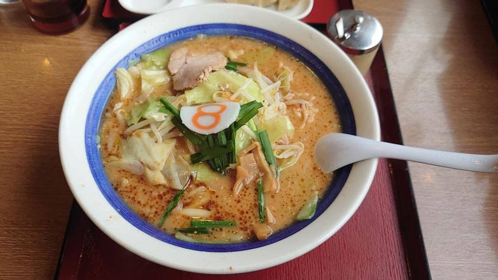 8番らーめん 高岡万葉店