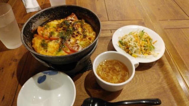神戸元町ドリア KITTE博多店 - サブ画像1