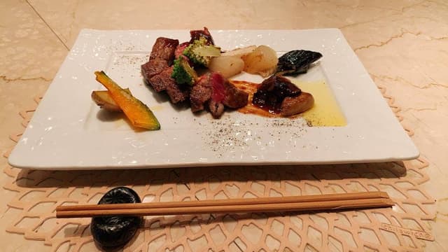 KOBE STEAK Tsubasa 北新地店 - サブ画像3