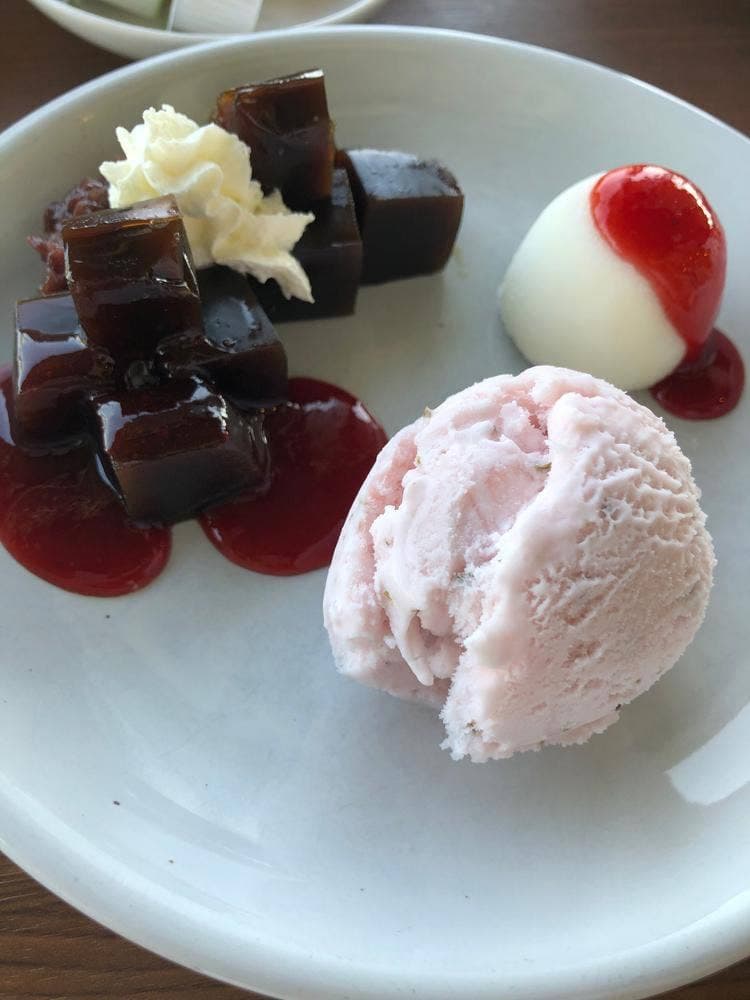 カフェ ダスティ アーツ