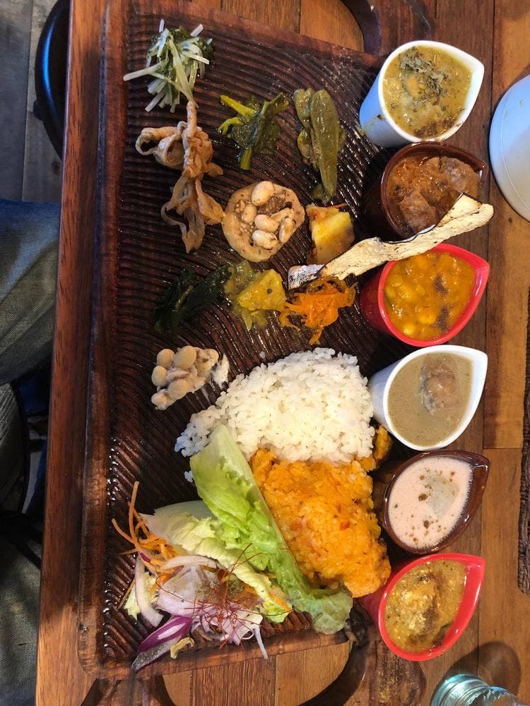 カレー食堂コモやん。