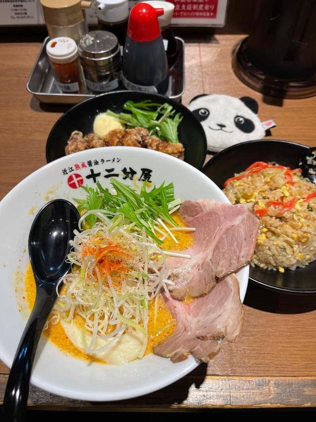 熟成醤油らーめん十二分屋 城陽店 - サブ画像1