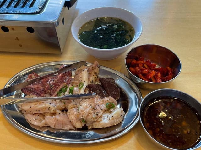 大阪焼肉・ホルモン ふたご 甲府駅前店 - サブ画像1