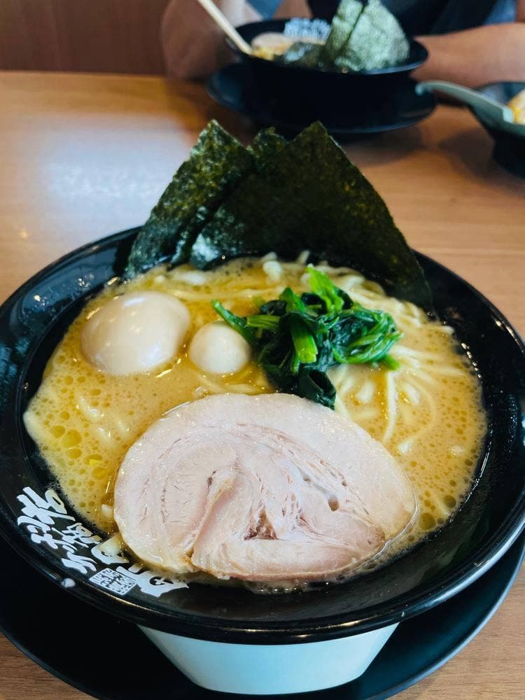 横浜家系ラーメン 町田商店 岡山平井店