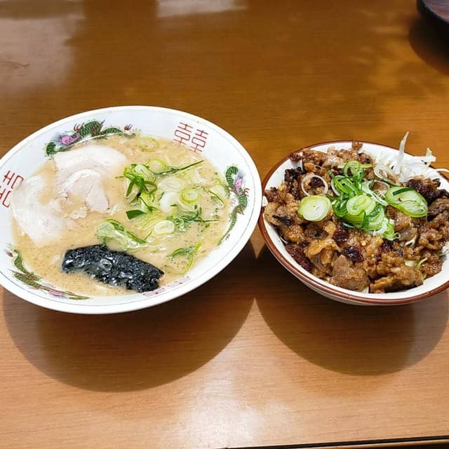 屋台久留米ラーメン とんぱ〜れ - サブ画像3