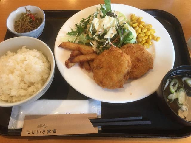 にじいろ食堂 - サブ画像3