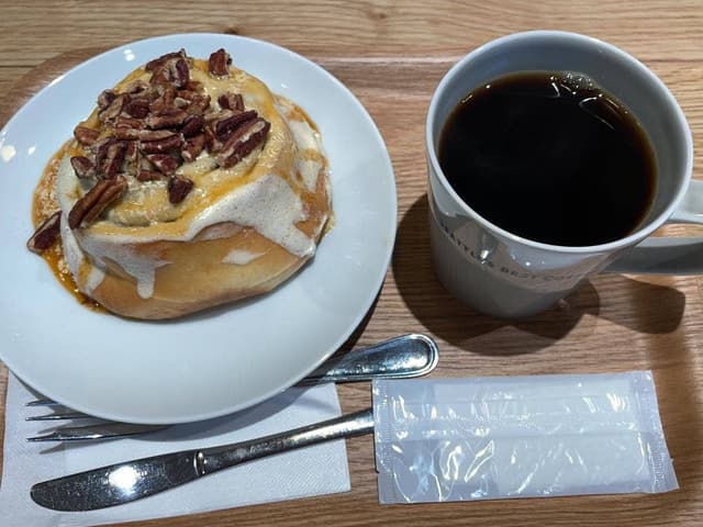 シナボン・シアトルズベストコーヒー シーモール下関店 - サブ画像1