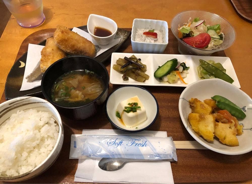 ひみつきち ごはん屋さん