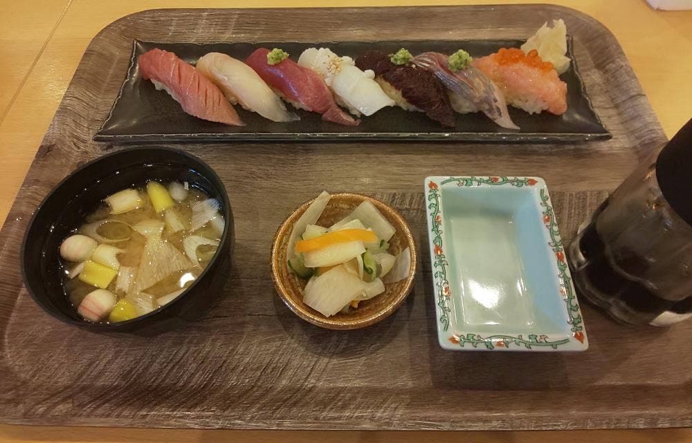 たまる食堂