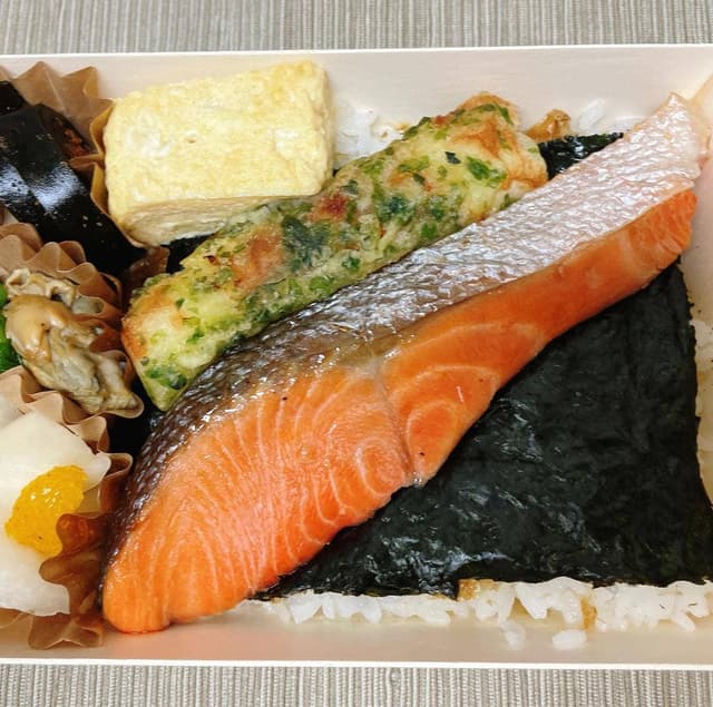 王子サーモン 銀座店 - サブ画像3
