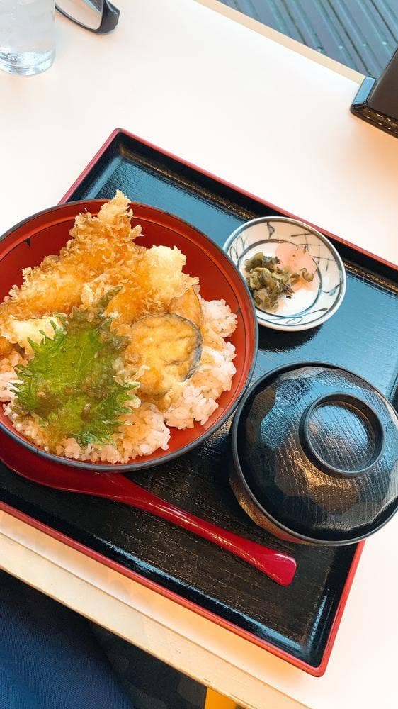 にほのうみ 滋賀県立琵琶湖博物館内