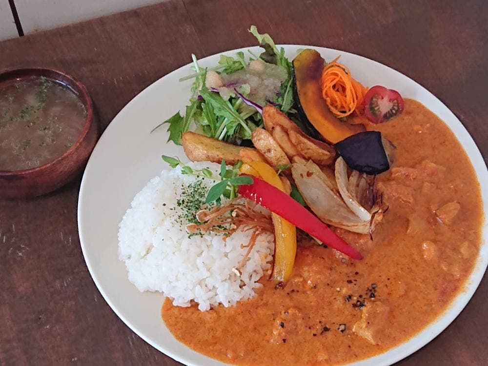 アコースティックブックカフェバーバイ