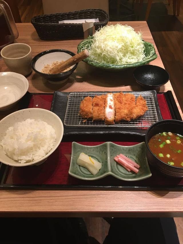 とんかつ新宿さぼてん みなとみらい東急スクエア店 - サブ画像2