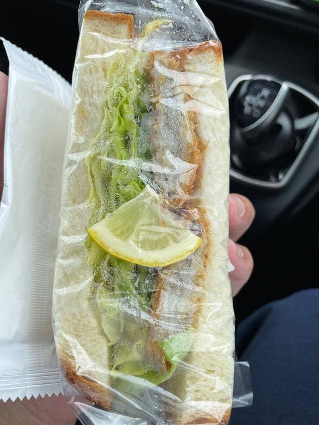 焼きたてパンと惣菜の店 かまたベーカリー - サブ画像1