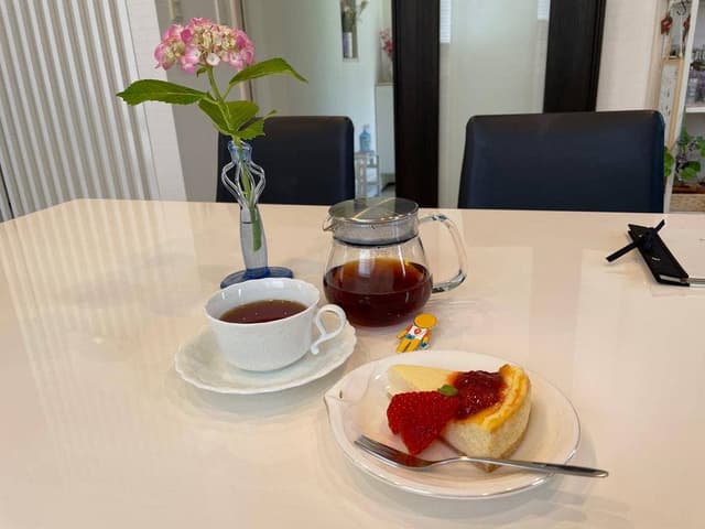 おはなしCafe 白い花 - サブ画像1
