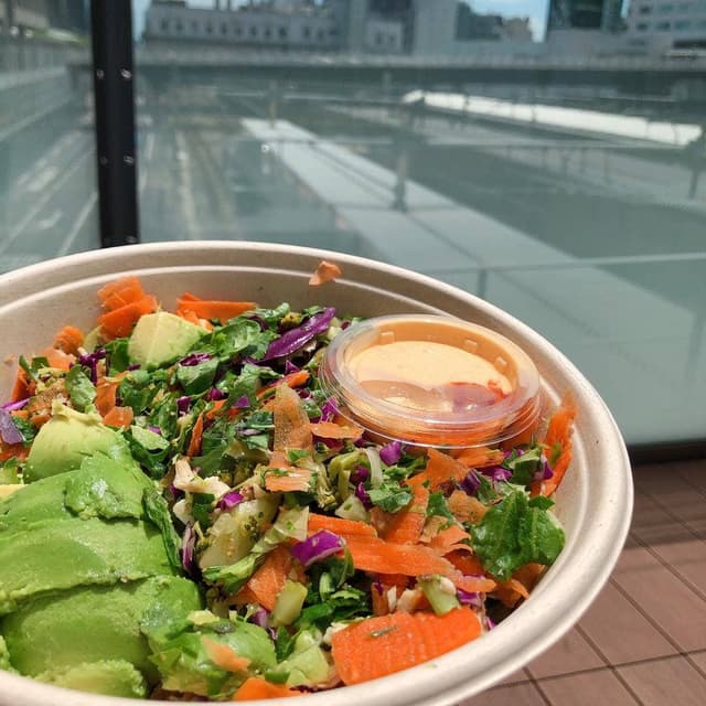 CRISP SALAD WORKS 新宿南口店 - サブ画像3