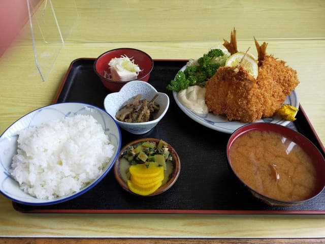 魚三会館 - サブ画像1