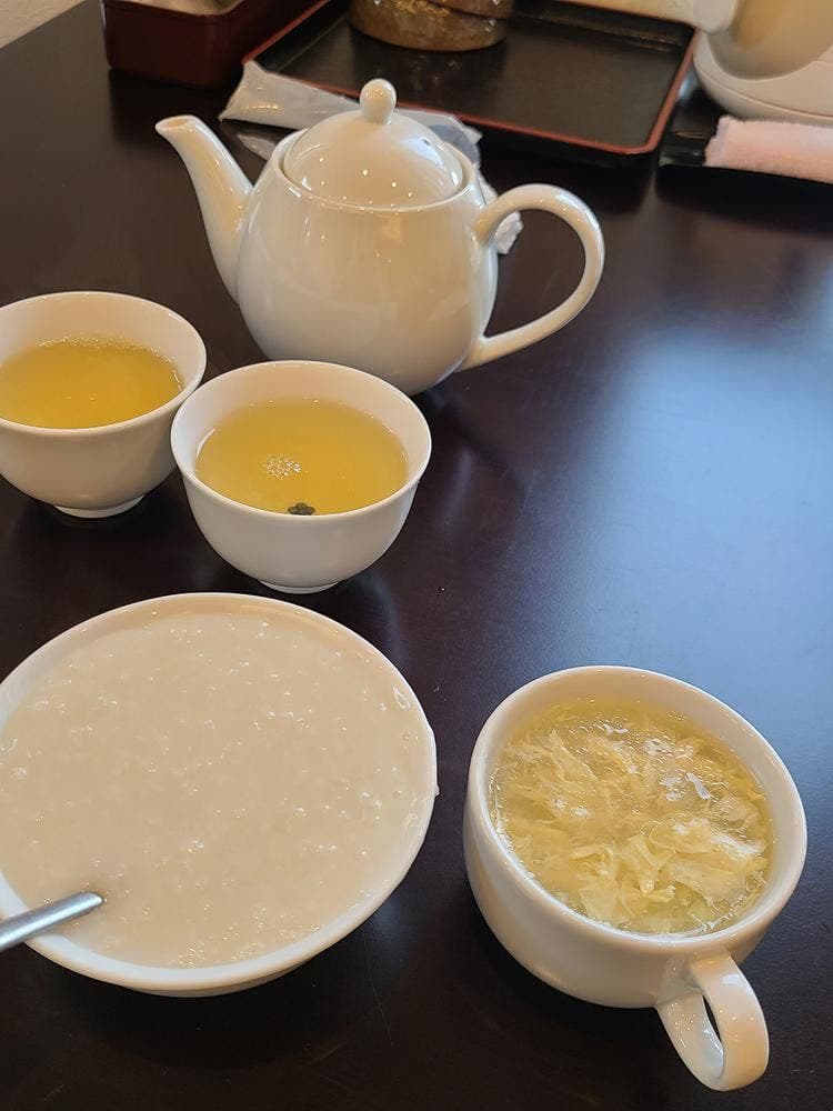 チャイニーズテーブル 胡同