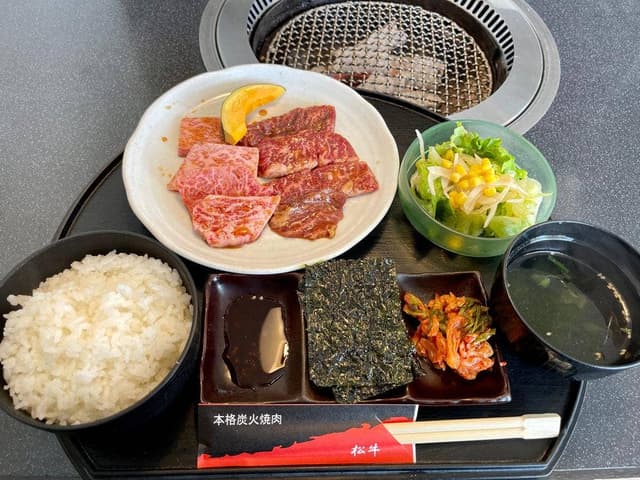 炭火焼肉 松牛 - サブ画像2