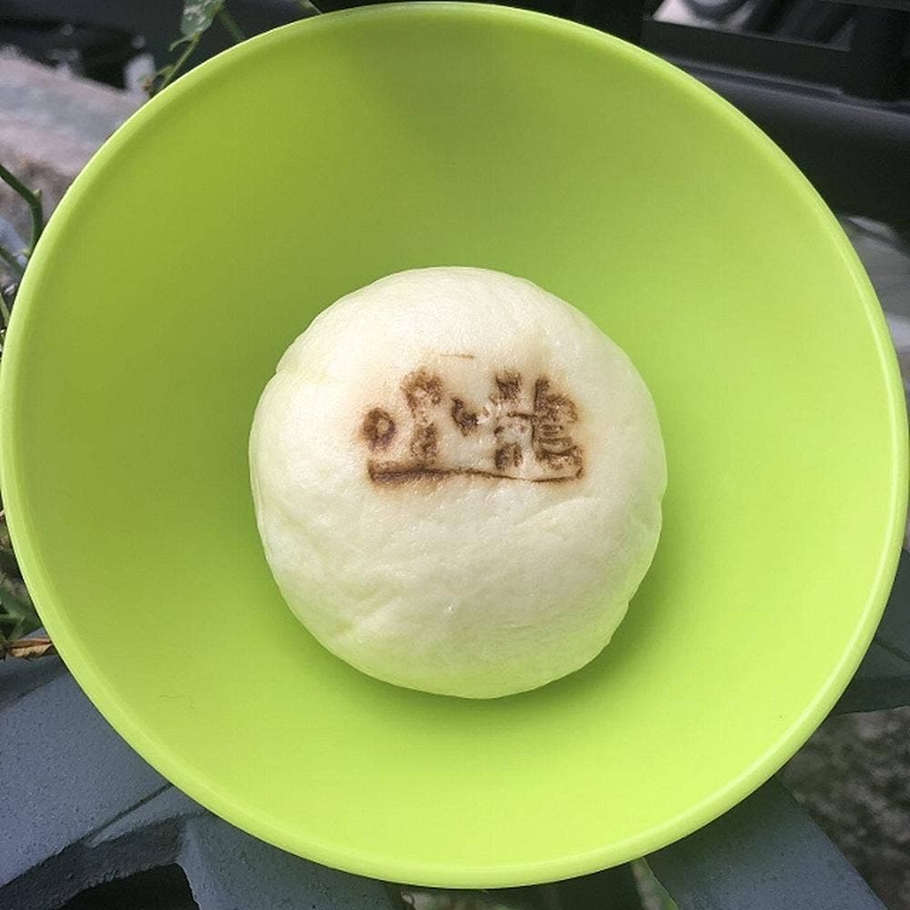 小龍ぶたまん屋 阪急川西能瀬口駅店