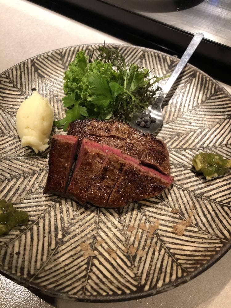 鉄板焼き 中ざわ