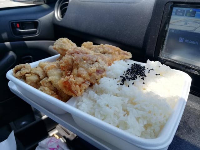 元祖からあげ本舗 かたに商店 白鳥店 - サブ画像1