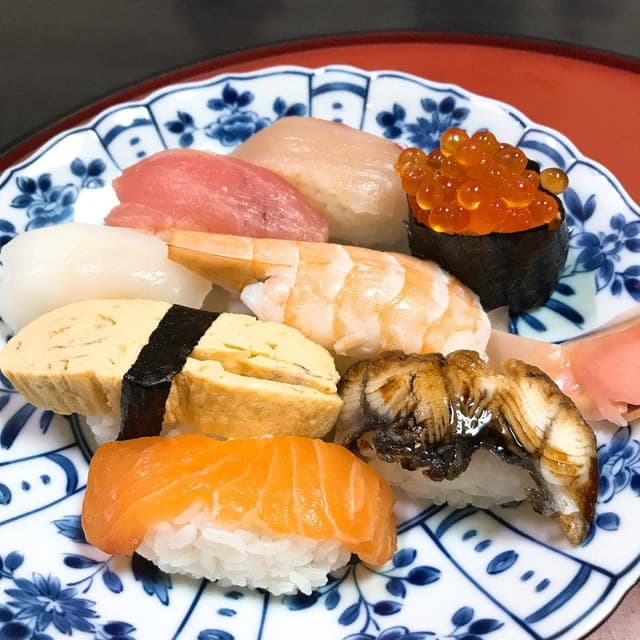 やすけ寿司 - サブ画像3