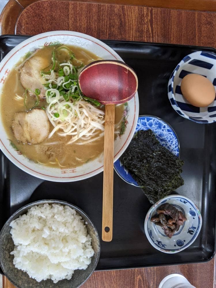 まんぷく亭