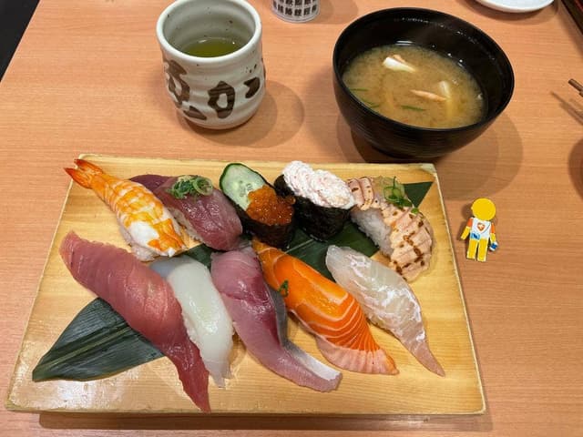 沼津魚がし鮨 流れ鮨 掛川店 - サブ画像2
